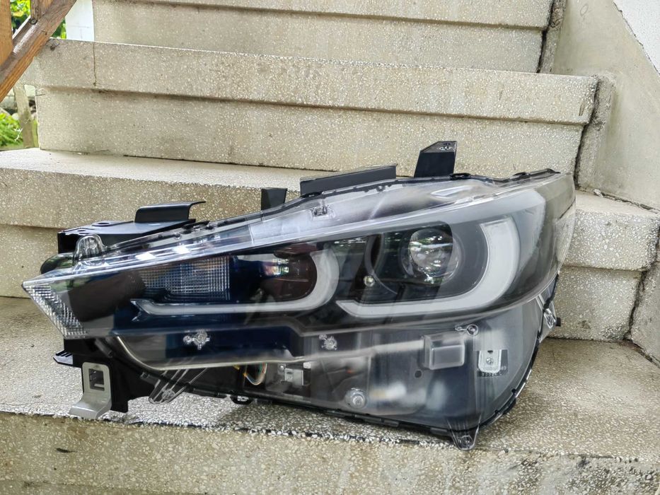 Фар Mazda CX5 LED 22г.+ ляв / Фар Мазда ЦХ5 Оригинален