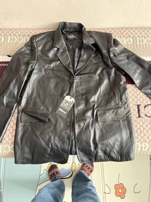 Продам кожаный пиджак