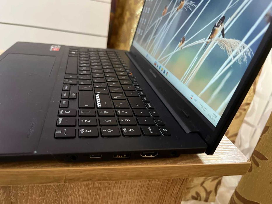 Ноутбук asus vivbook