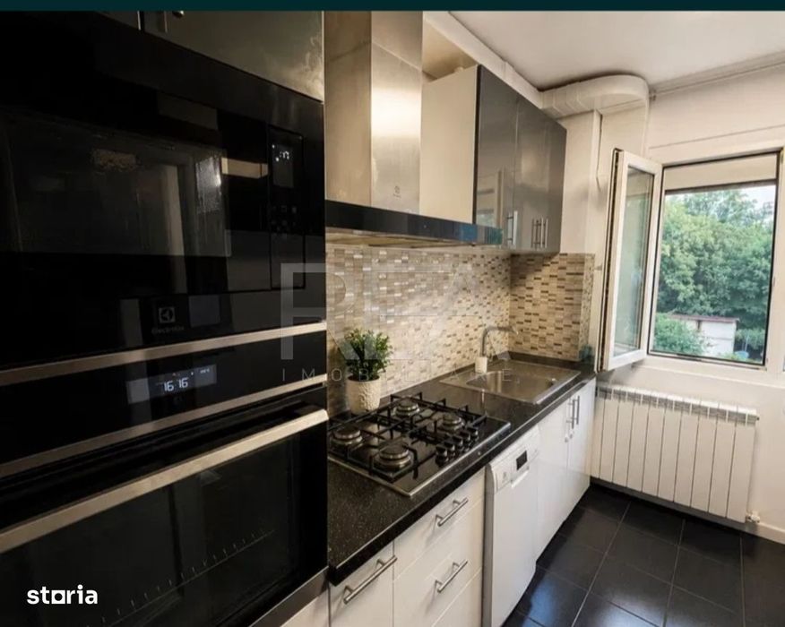 4 camere decomandat Aleea Covasna Sector 4 | 2 parcari | Etaj 3/4