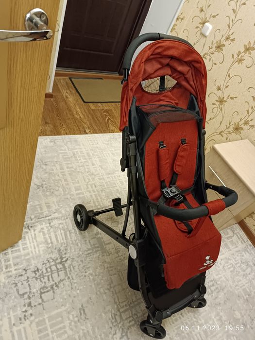 Коляска детская,цвет бордо
