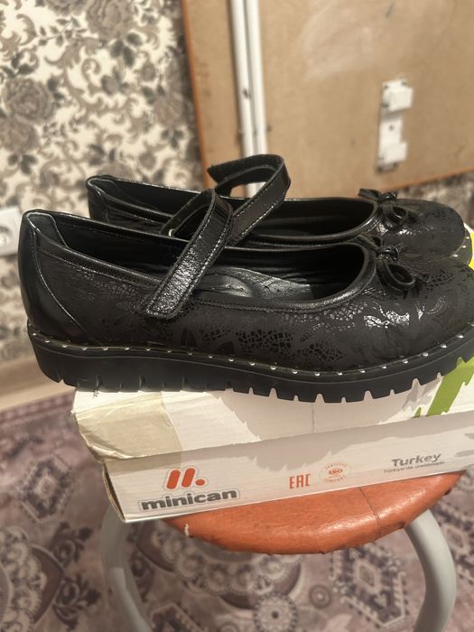 Туфли девочке