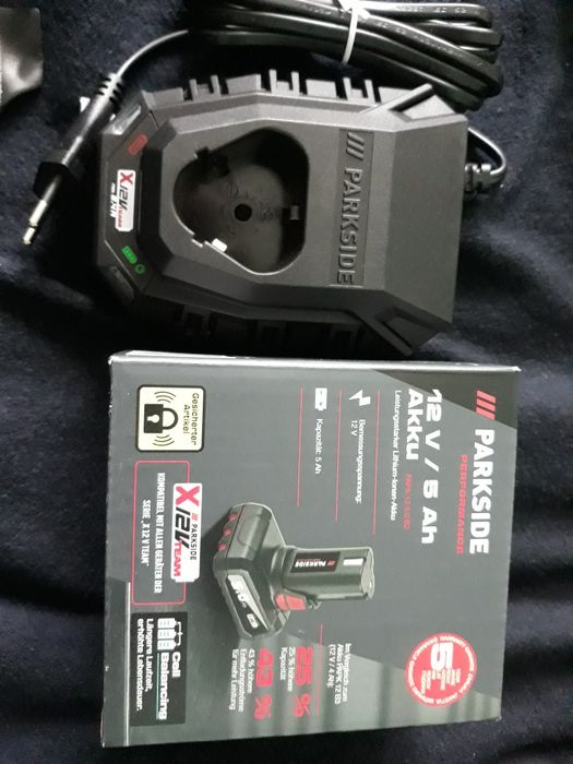 Incarcator  acumulator 12v /5Ah parkside