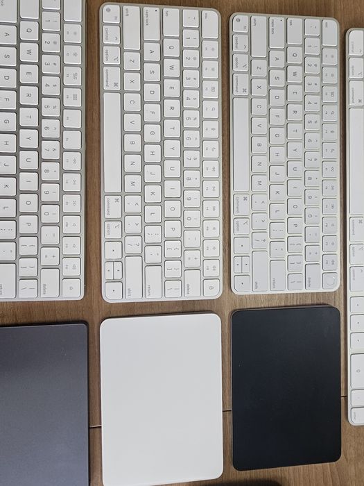 Apple Magic Keyboard, Magic Trackpad, Magic Mouse (Lighting) B/W