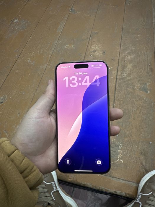 Iphone 15 pro max Esim