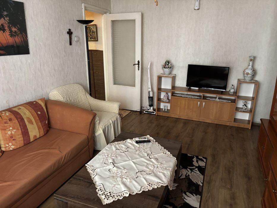 Închiriez apartament 3 camere, Calea Șagului (început), etaj 2
