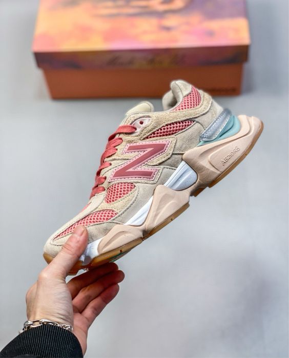 New Balance 9060 - Penny Cookie Pink