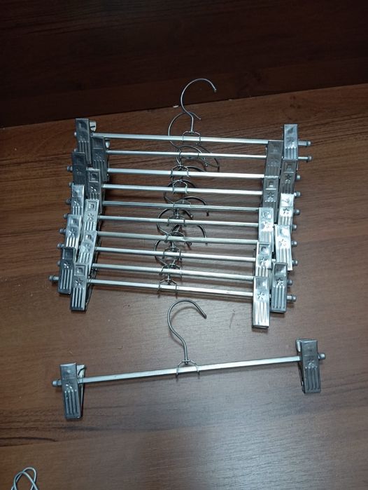 Продам маникены б/у вешалки