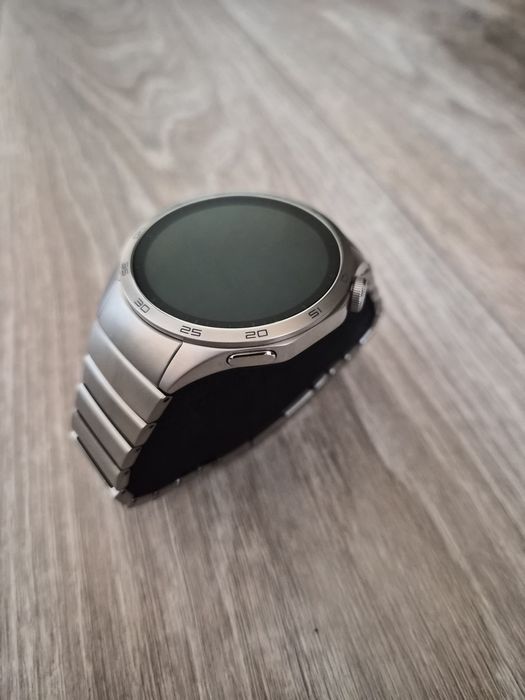 Часовник Huawei watch gt 4 titan