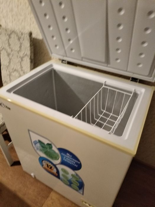 Продам морозильную камеру