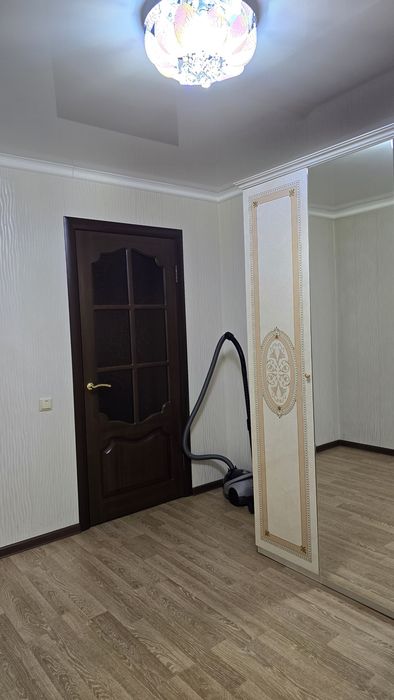 Сдам  4-х комнатную квартиру.