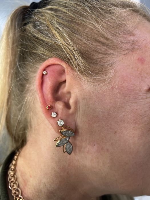 Прокалывание ушей Studex  ВЫЕЗД/в Студии