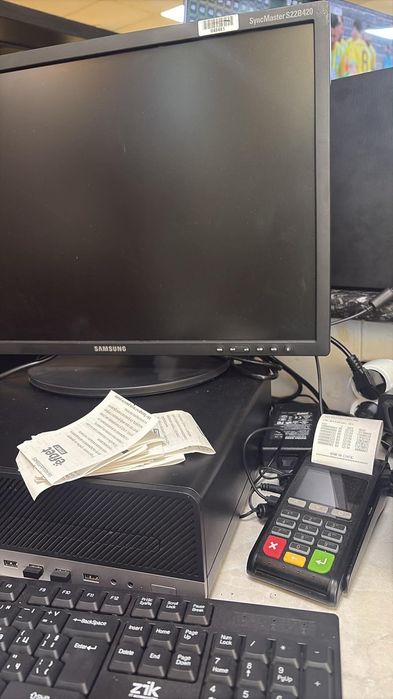 Продава Компютър HP