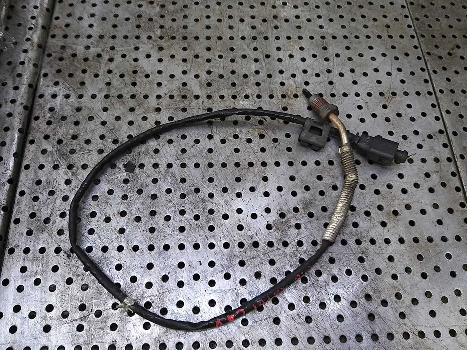 Senzor temperatura gaze 1.6 tdi vw golf 6 5k 03l906088ec