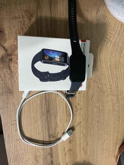 Смарт часы Huawei band 8