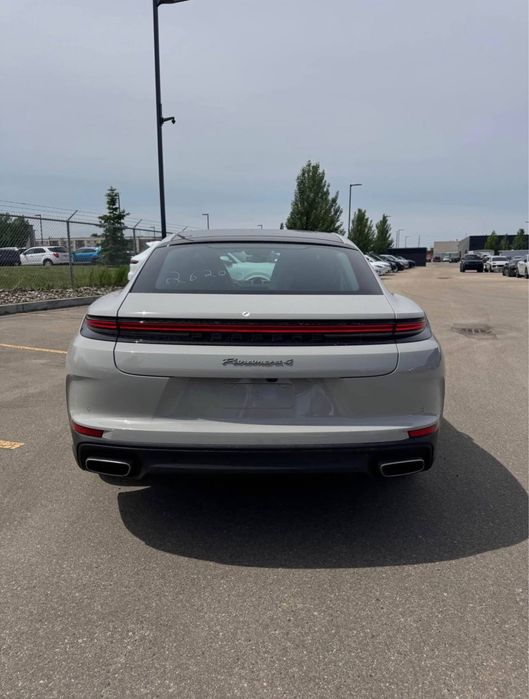 Porsche Panamera 4 E Hybrid 2026 new