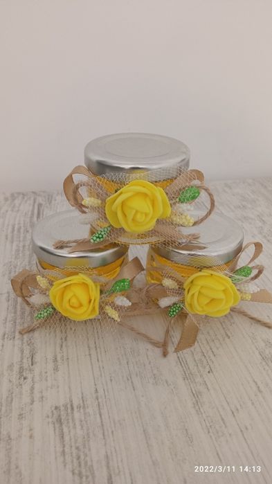 Подаръчета за гости - бурканчета с мед