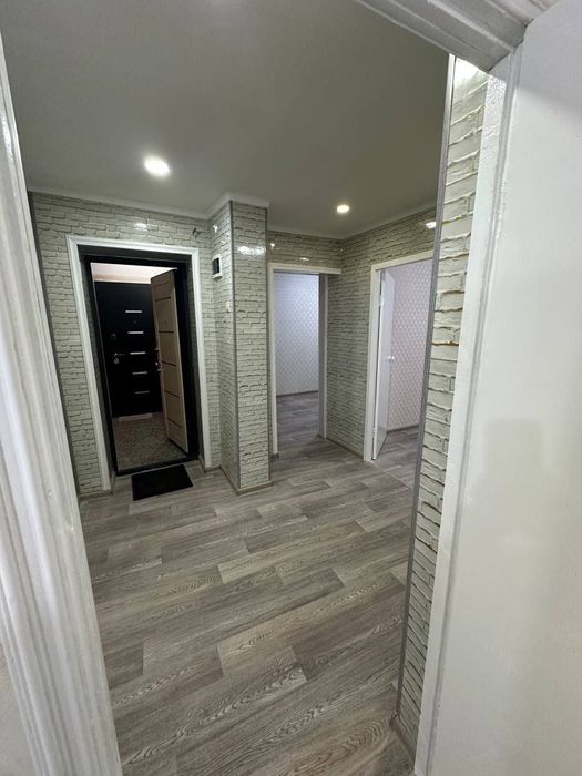 Чиланзар 25 4-комнатная 80м² Кирпич 3 этаж Новый ремонт