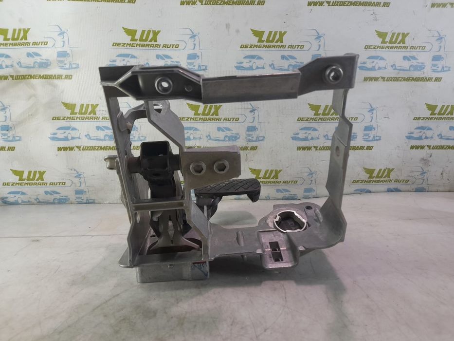 Suport pod pedalier frana 8k1721117 Audi Q5 8R (2008 - 2012)