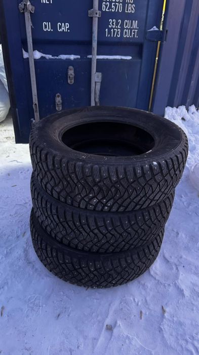 Зимние шины на R18