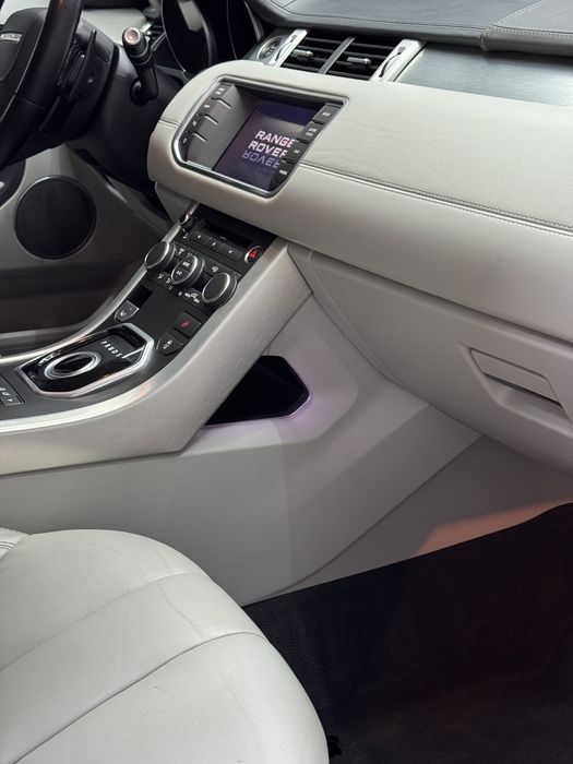 Detailing Interior / Hidratare si Revitalizare Piele / Curatare Detail