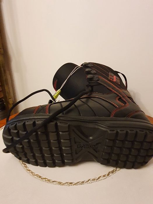 Boots snowboard  mărime 40 / 37