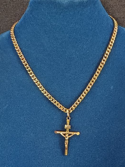 Продавам плътни  български златни  синджири 14к