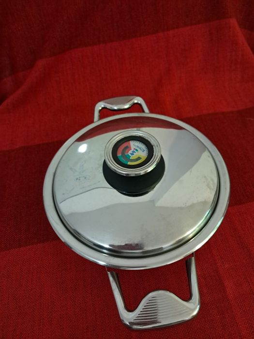 Cratita Zepter cu capac  de  20cm diametrul