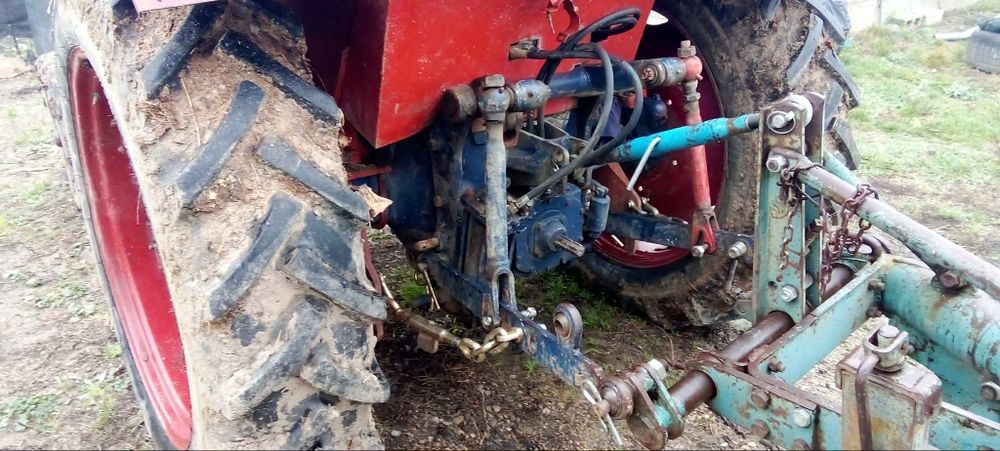 Tractor utb 650  disc