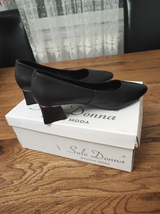 Pantofi din piele cu toc
