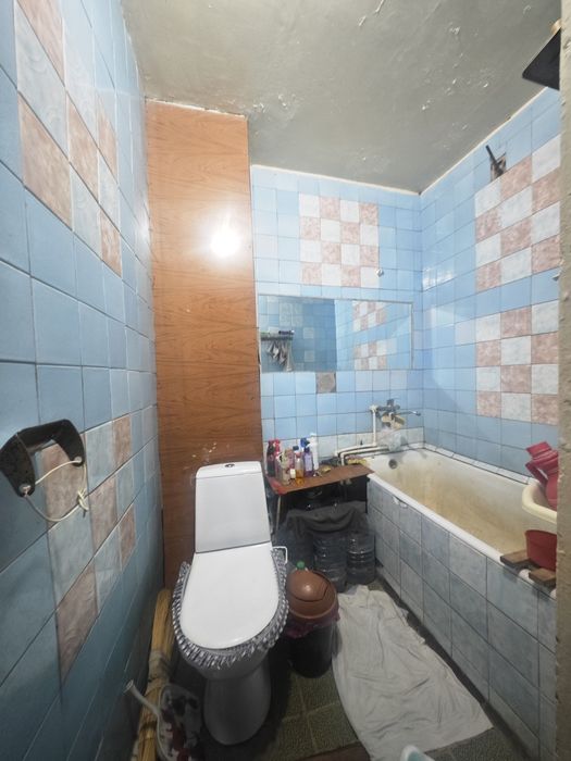 Срочно продаётся 1-ком кв 4-эт 4-этажного дома вокзал 42-школа