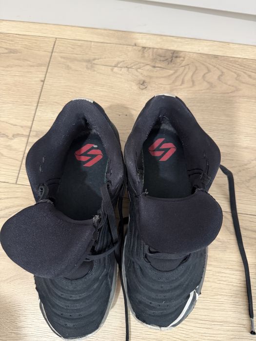 Adidasi jordan marimea 42