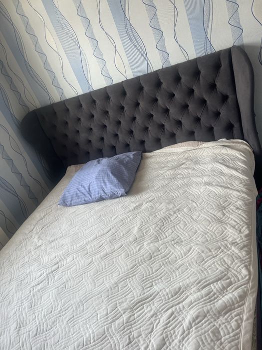 Спальный кровать бу