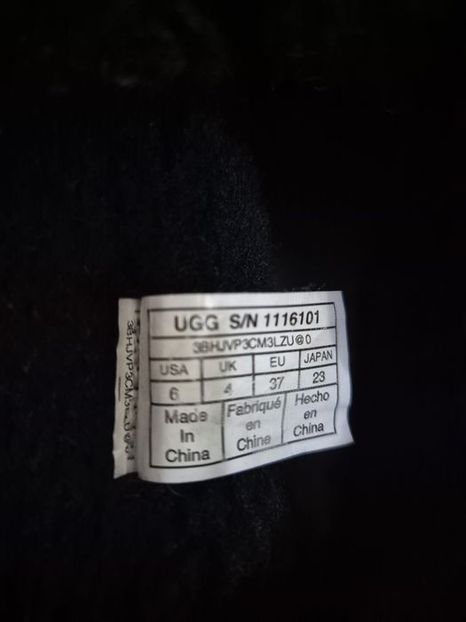 UGG originale purtate foarte putin