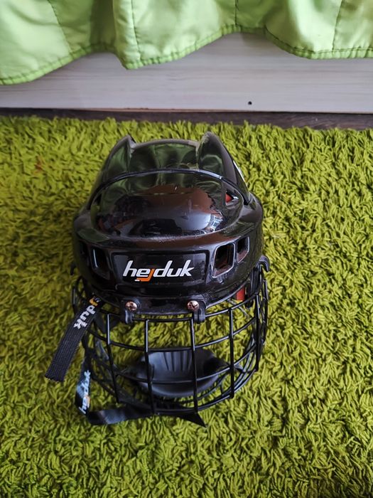 Хокейна каска hejduck