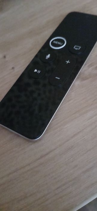 Дистанционно за Apple