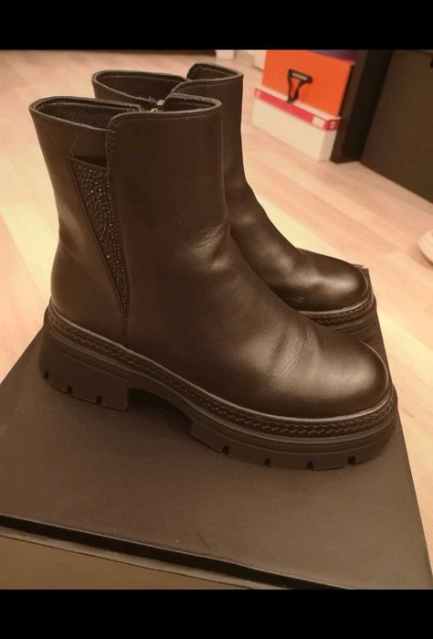 Ghete din piele naturală Flavia Passini, noi