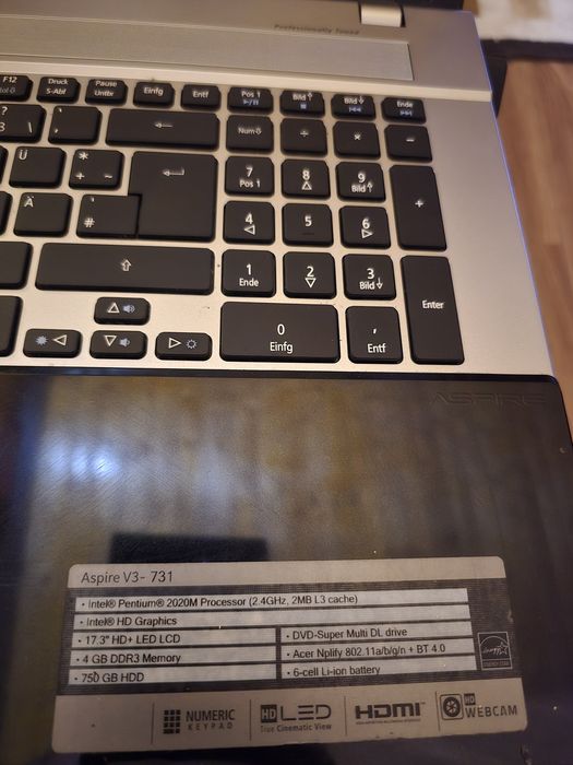 Laptop 17.3" Acer Aspire V3-731 – Pentru piese / Diagnoză / PC Birou (Defect ecran)