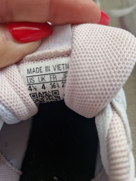 Маратонки  Nike 36