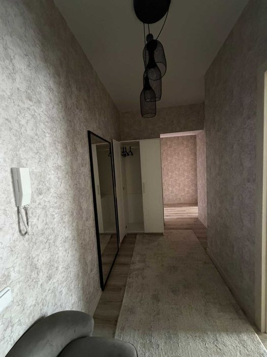 Продам 2х-ком квартиру в новом районе