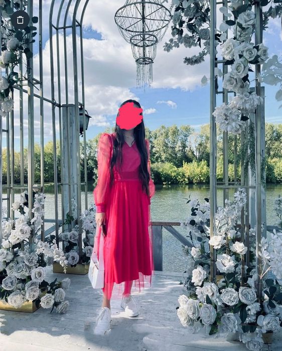 Нарядное  красивое платья