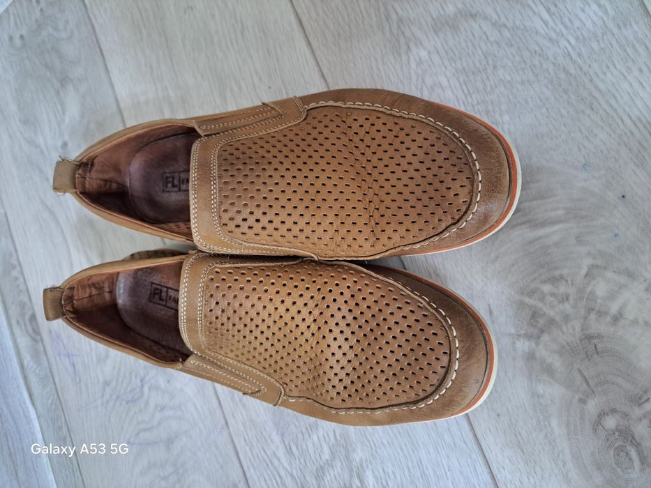 Продам мужские летние мокасины