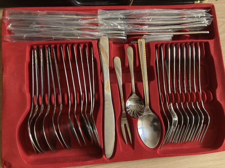 Benzer- двоен комплект прибори