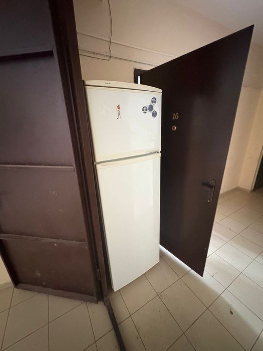 Холодильник сатылады