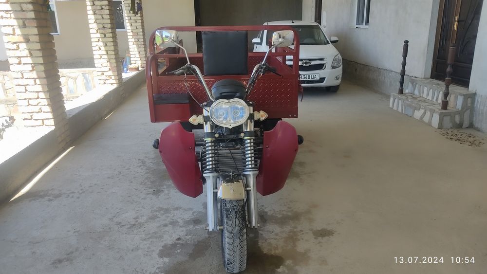 Продается мотоцикл муравей с двигателем бензиновый