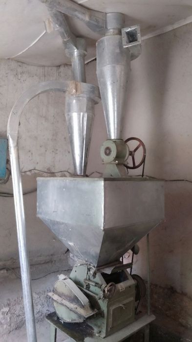 Tegirmon sotiladi. Holati yaxshi vali 35 sm ,2 vakum