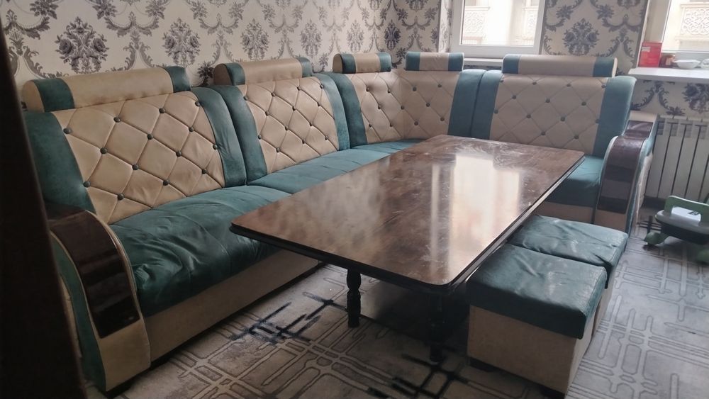 Srochna sotiladi 700000ming