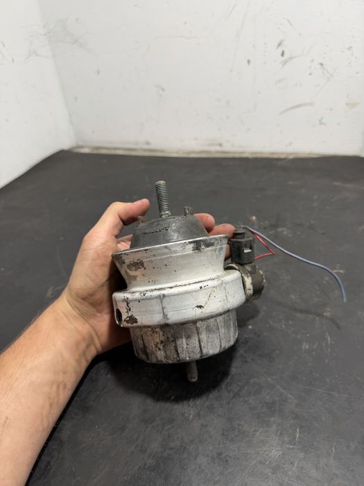 Suport motor dreapta tampon motor Audi A6 C6 3.0 TDI ASB BMK 2.7 TDI V6 BPP BSG 4F0199308A