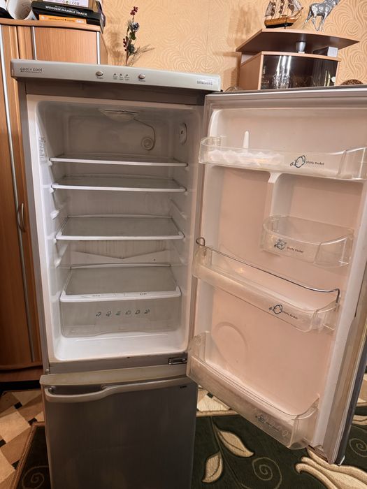 Холодильник Samsung No Frost