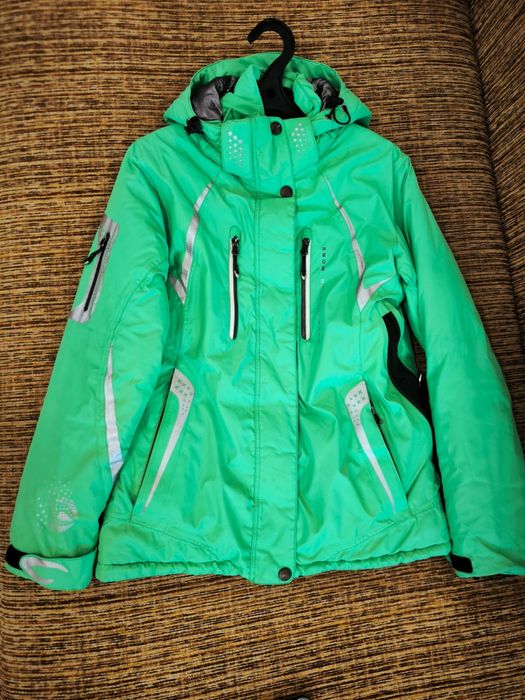 Куртка горнолыжная
